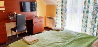 Проживание в семье Pensjonat Sielanka Солец-Здруй Двухместный номер с 1 кроватью или 2 отдельными кроватями и балконом-4